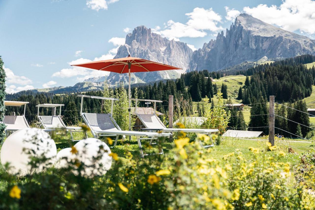 Saltria - Your Alpine Experience อัลเป ดิ ซิวซี ภายนอก รูปภาพ
